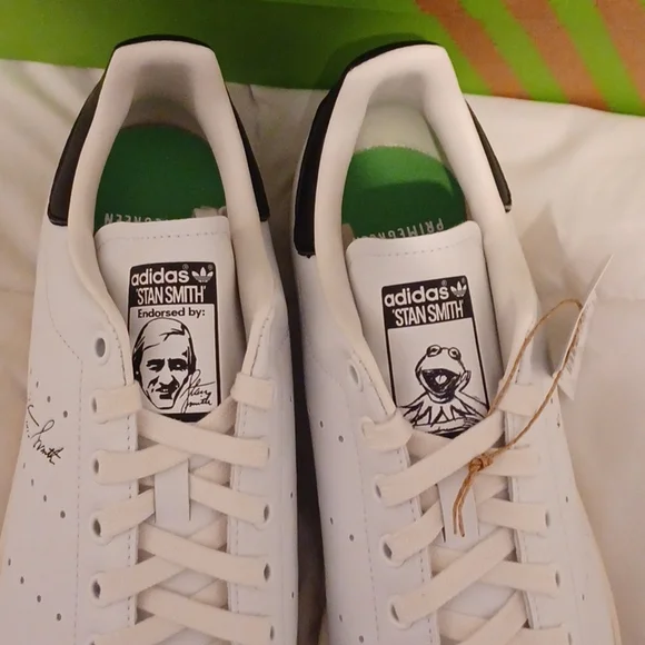 NEW! Men's Adidas Stan Smith sneakers! - Picture 3 of 9